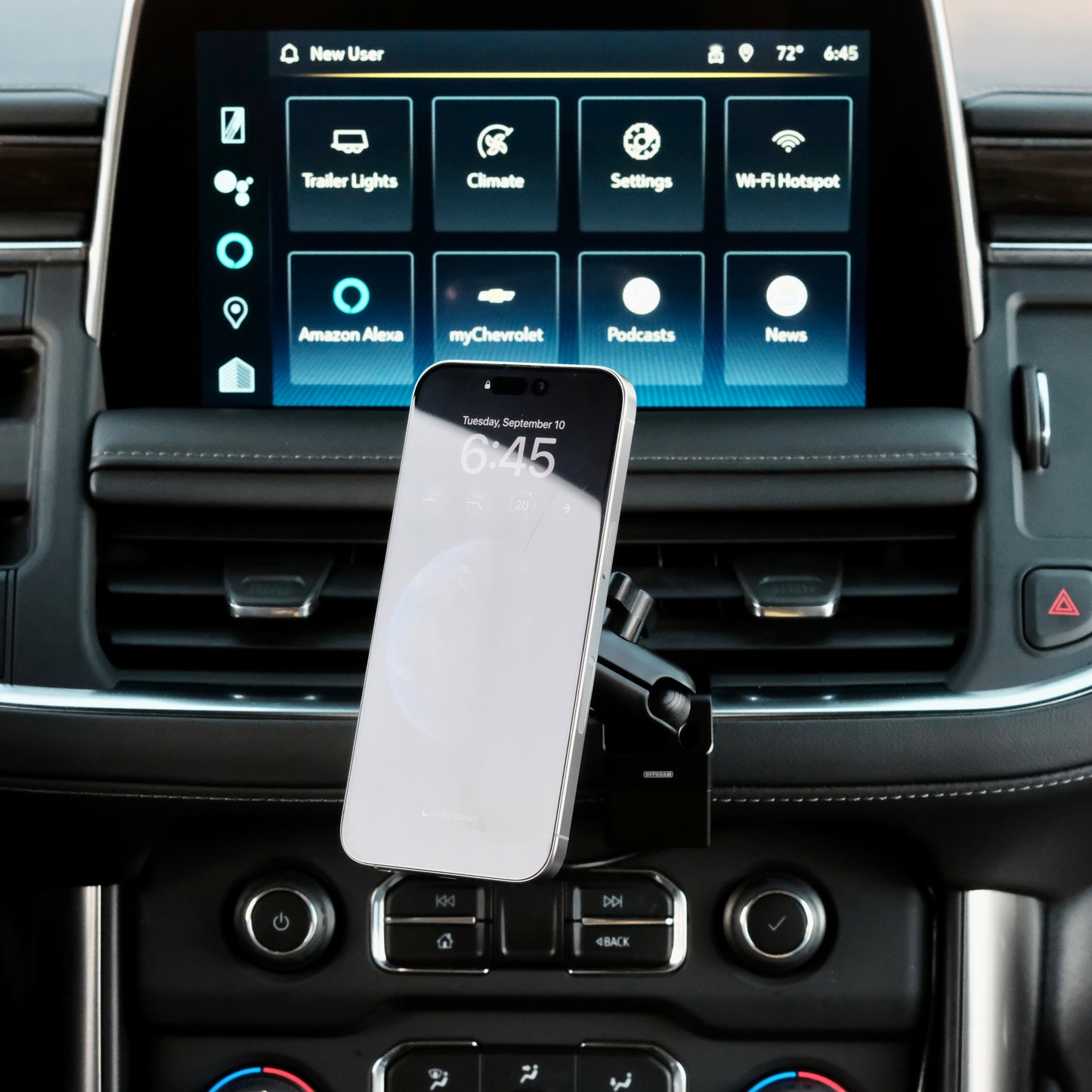 Chevrolet Suburban | Tahoe & GMC Yukon | Yukon XL 2021-2024 MagSafe Phone Mount