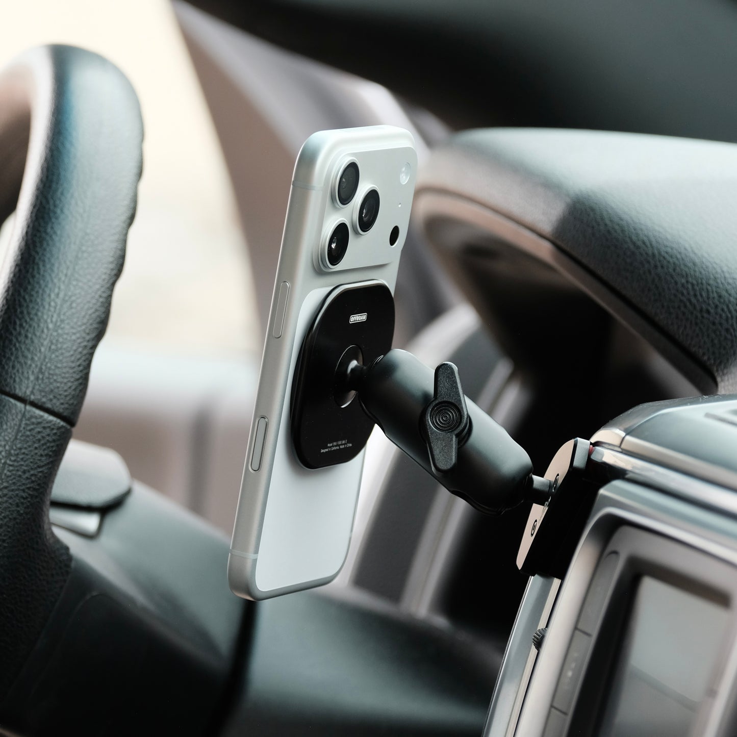 Ram 1500/2500/3500 2013-2018 & 1500 Classic 2019-2024 MagSafe-compatible Phone Mount