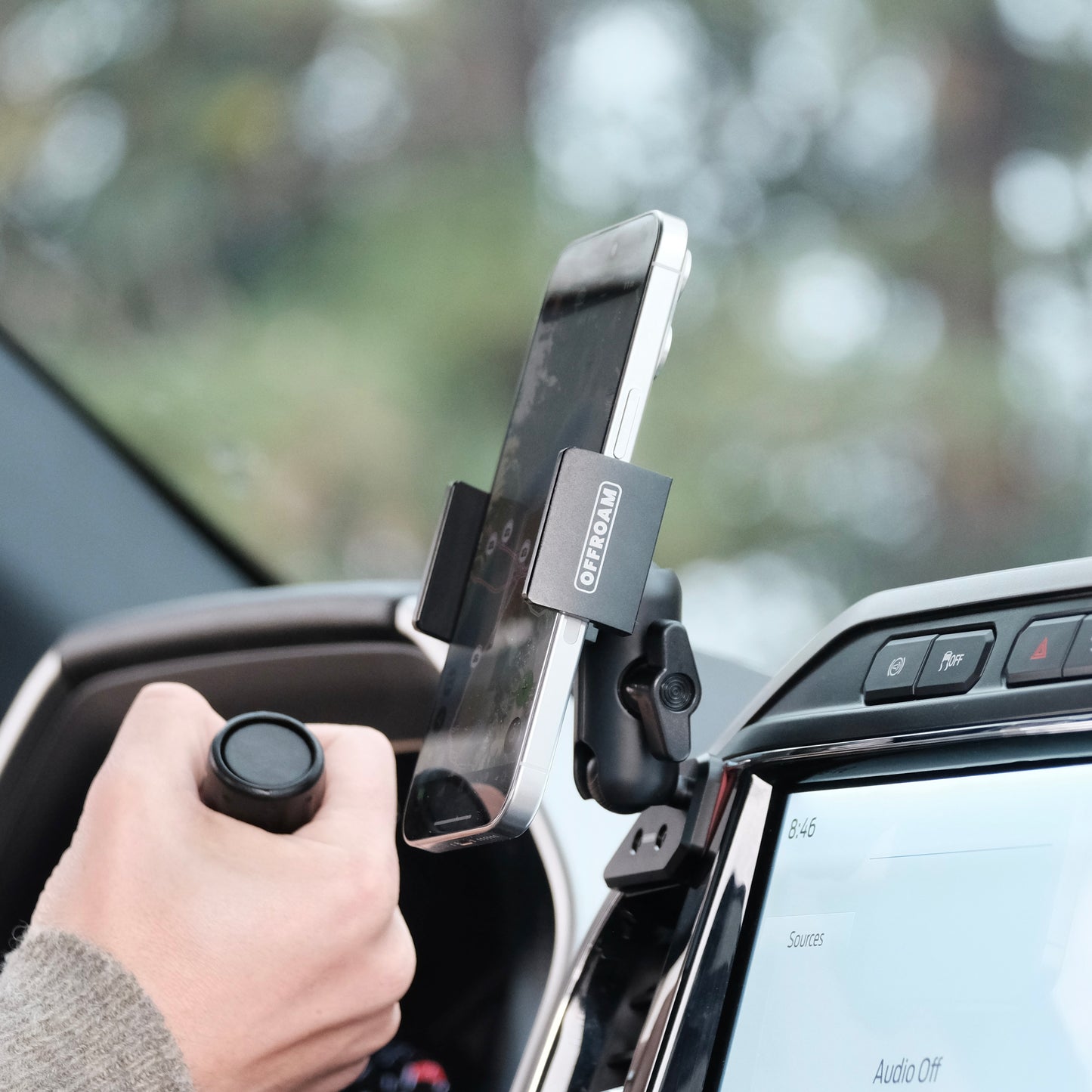Ford Super Duty 2022 (12in. SYNC4 Touchscreen) Phone Mount
