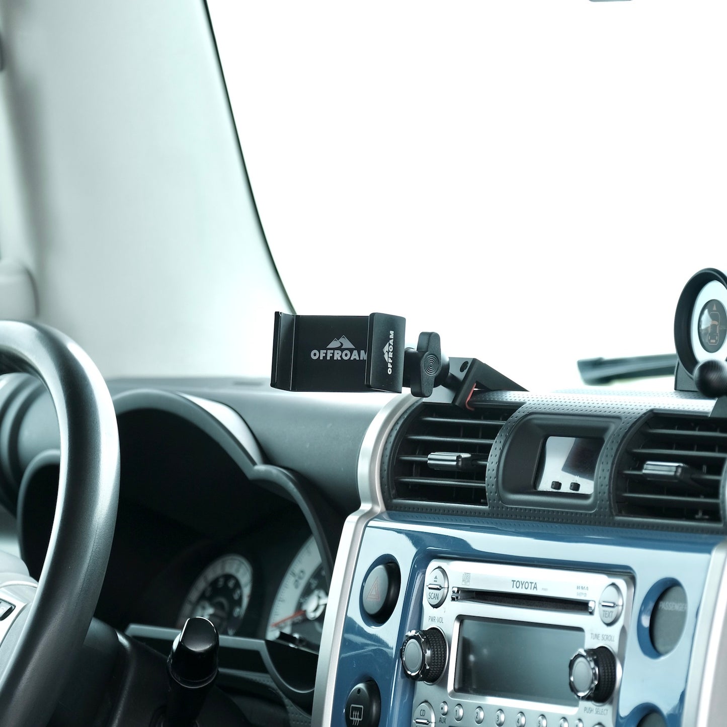 4x4 phone holder for FJ Cruiser 2007-2014