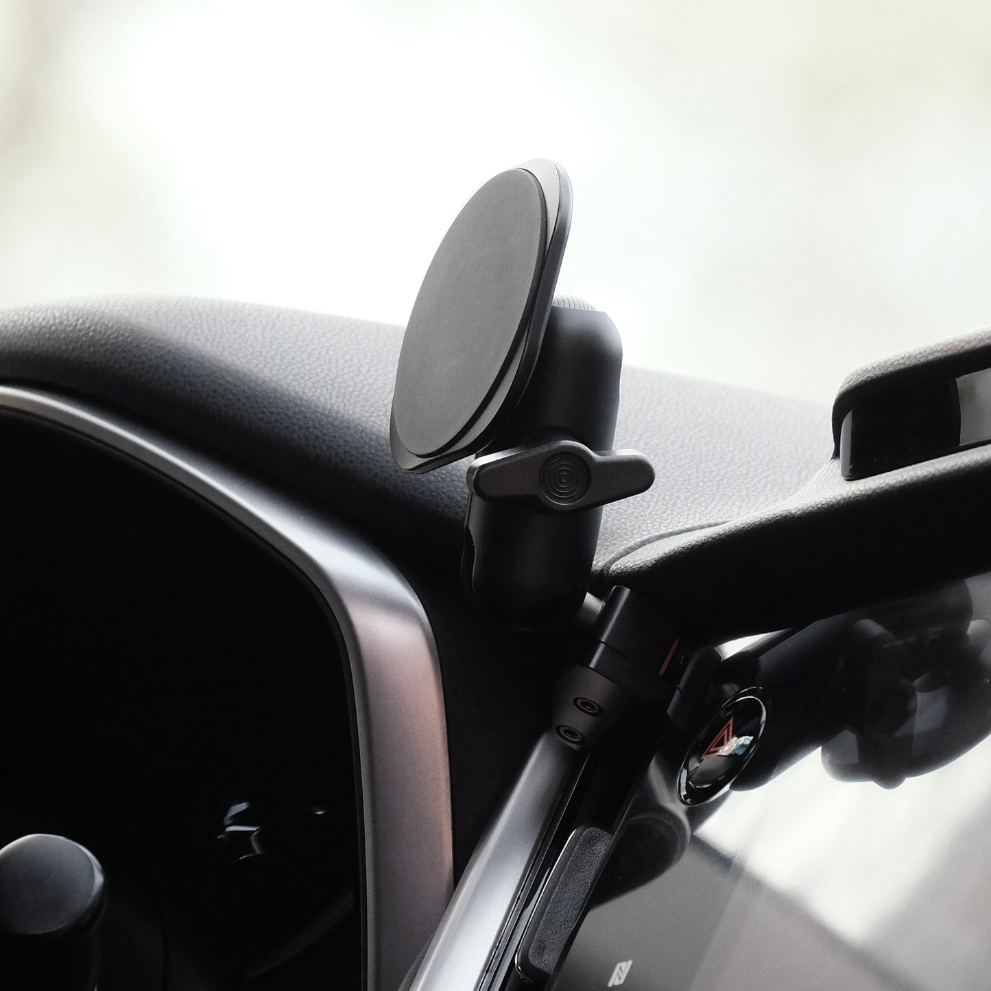 Subaru Outback | Legacy 2020-2025 MagSafe Phone Mount