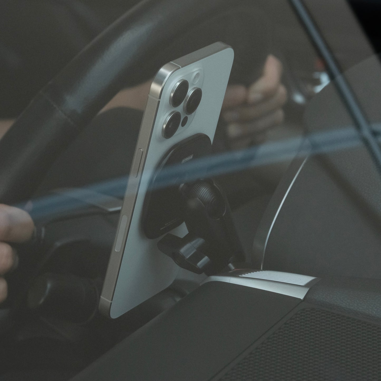 Subaru Ascent 2019-2022 MagSafe-compatible Phone Mount