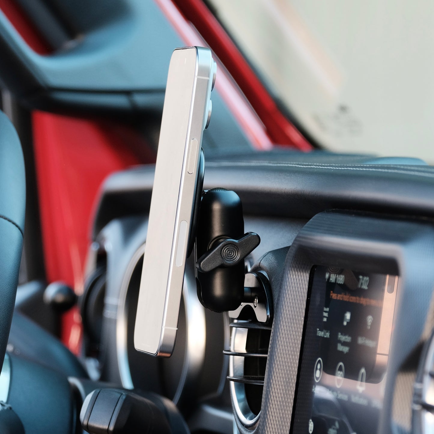 Jeep Wrangler 2018-2023 | Gladiator 2019-2023 MagSafe-compatible Phone Mount, Airvent