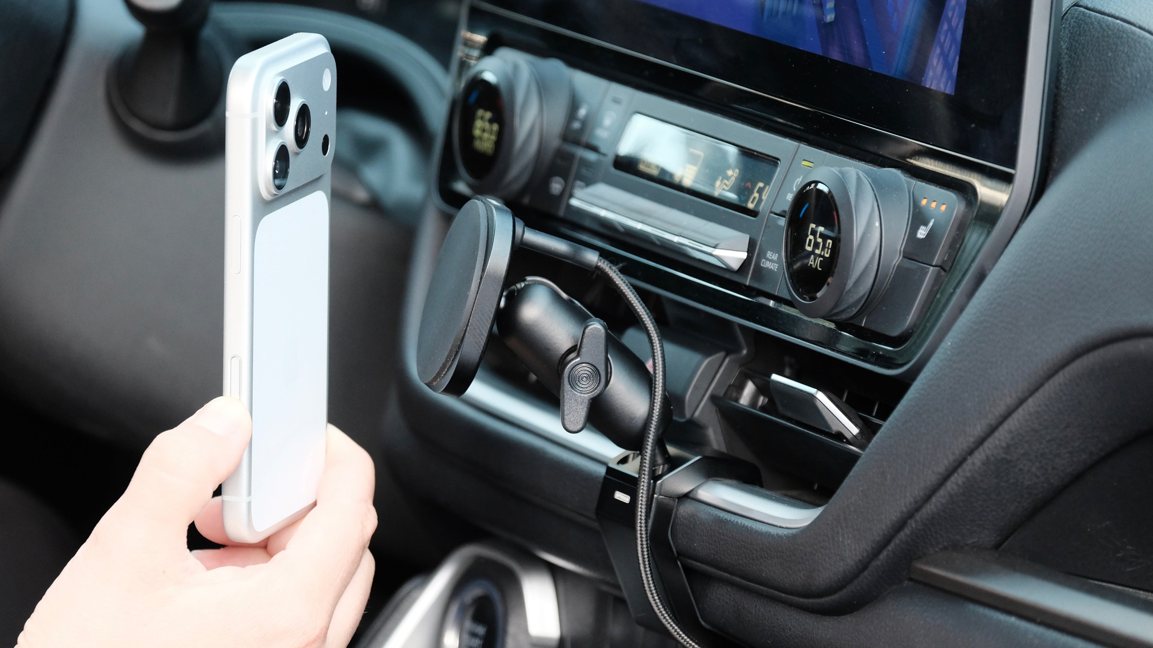 Toyota Grand Highlander 2024-2026 Phone Mounts