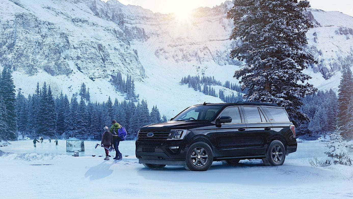 Image of Ford Expedition 2018-2021 in winter.
