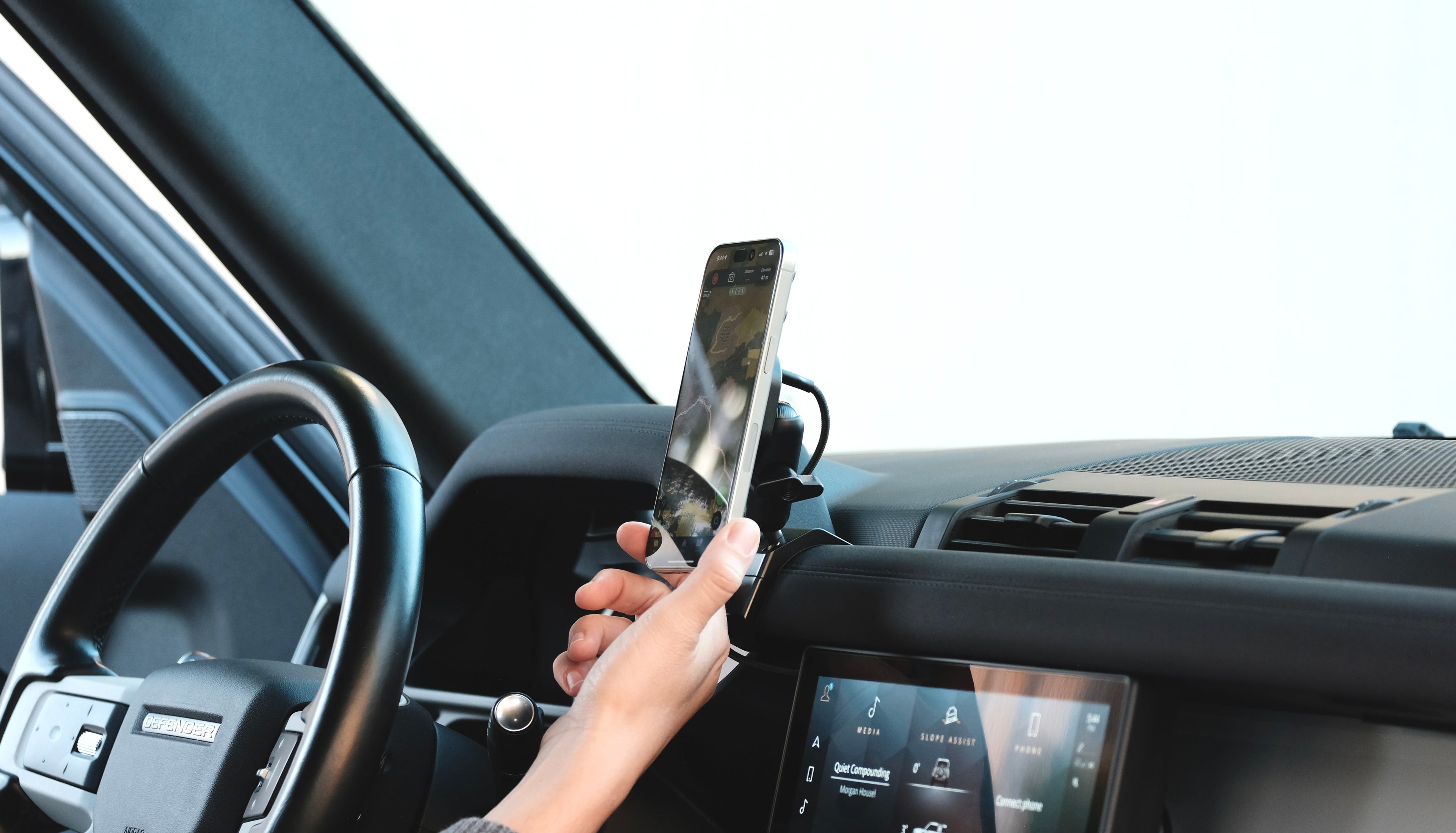 Land Rover Defender 2020-2026 Phone Mounts