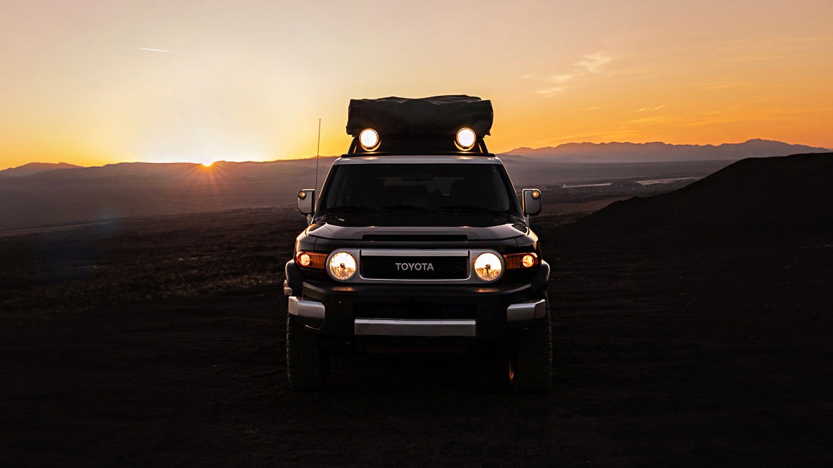 Image of Toyota FJ Cruiser 2007-2014.