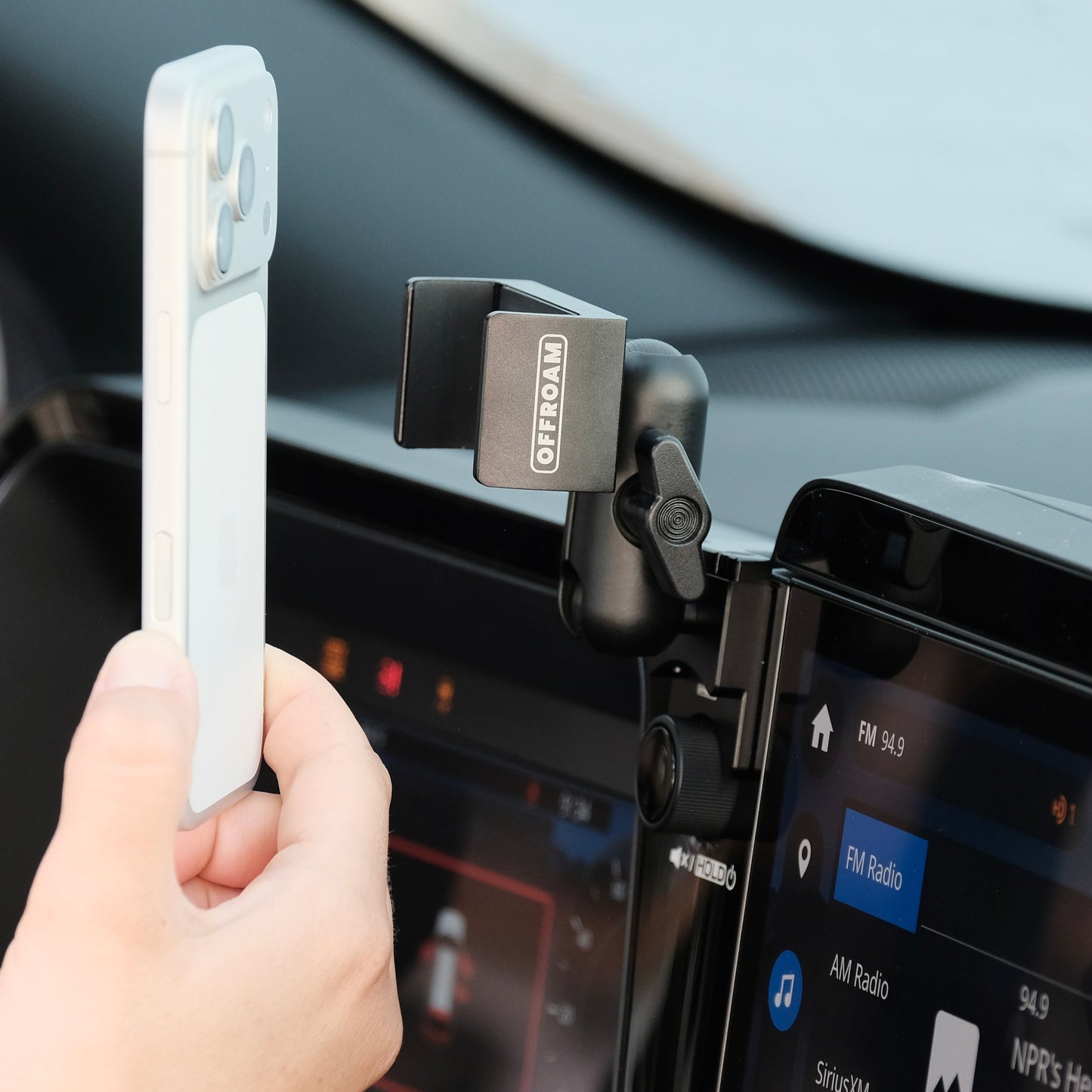 Subaru Outback 2026 Phone Mount