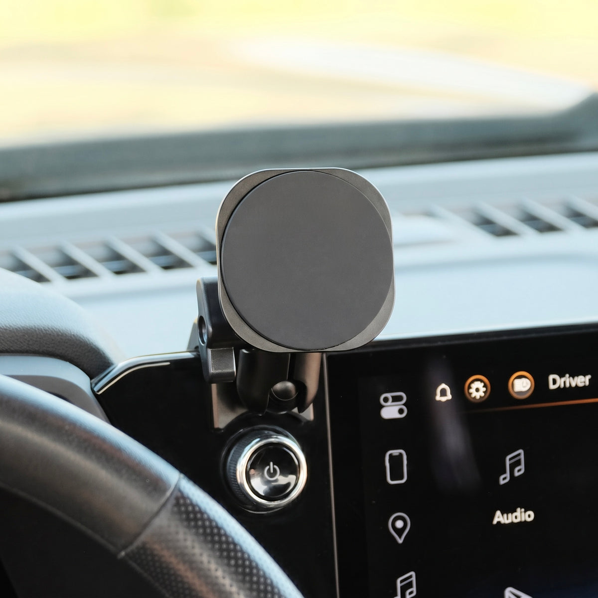 Chevrolet Colorado | GMC Canyon 2023-2027 MagSafe-compatible Phone Mount