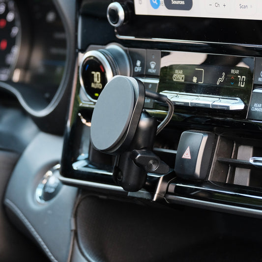 Toyota Highlander 2020-2026 MagSafe-compatible Phone Mount
