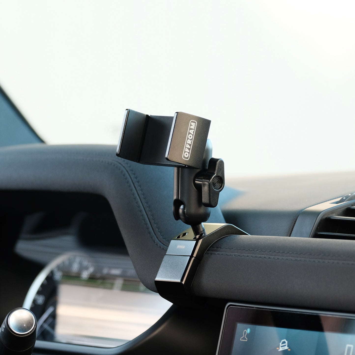 Land Rover Defender 2020-2026 Phone Mount