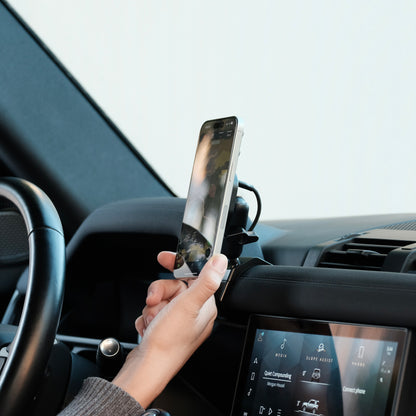 Land Rover Defender 2020-2026 MagSafe-compatible Phone Mount