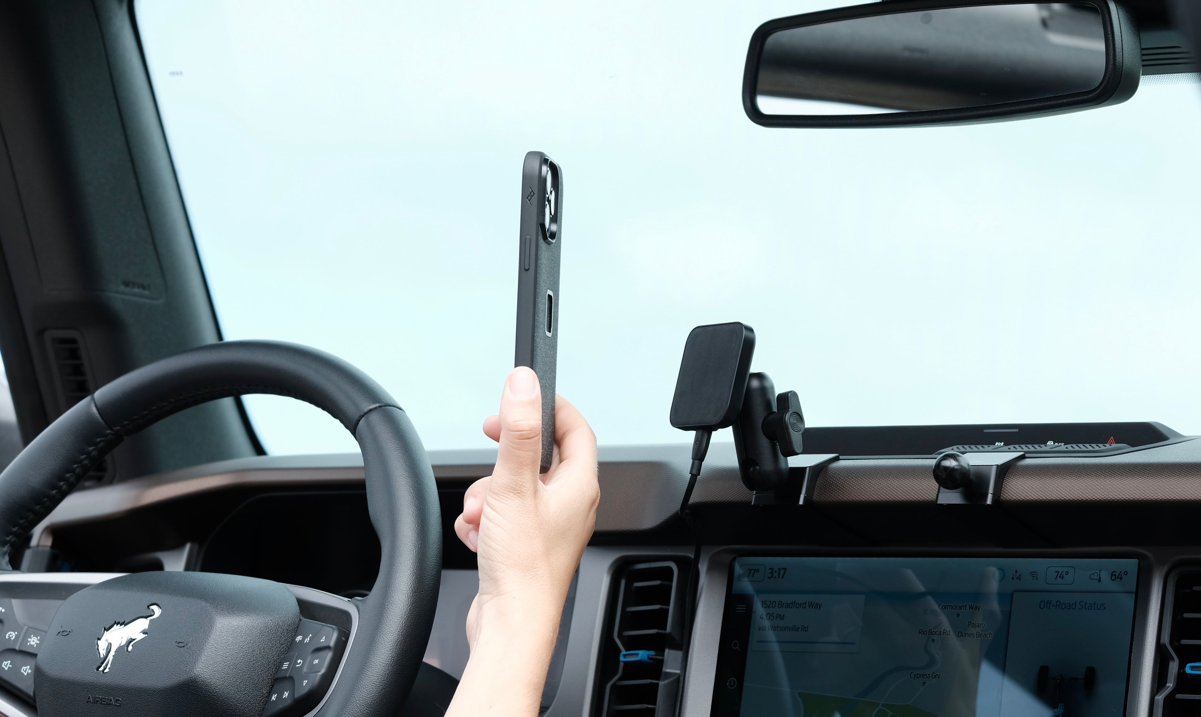 Custom Car Phone Holders & Dashboard Mounts for Phones