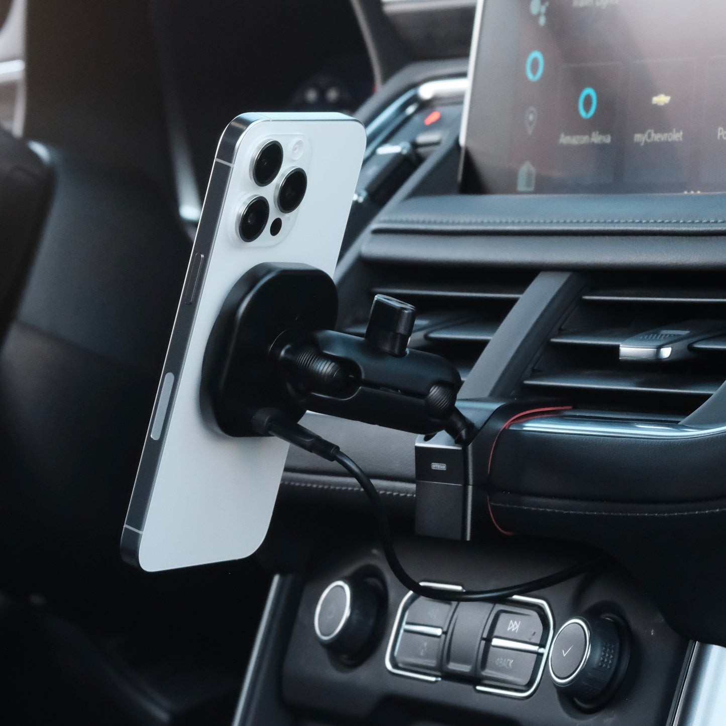 Chevrolet Suburban | Tahoe & GMC Yukon | Yukon XL 2021-2024 MagSafe-compatible Phone Mount