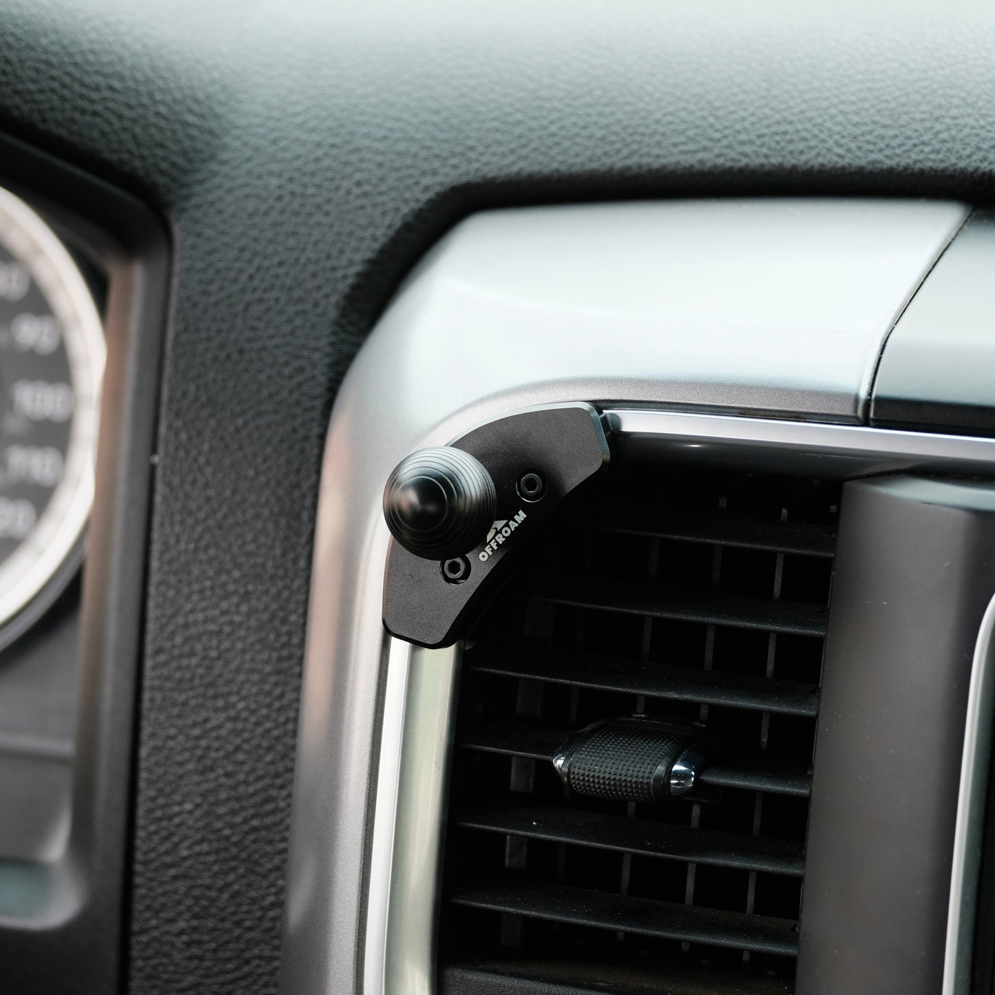 Ram 1500/2500/3500 2013-2018 & Ram Classic 2019-2024 Mounting Base