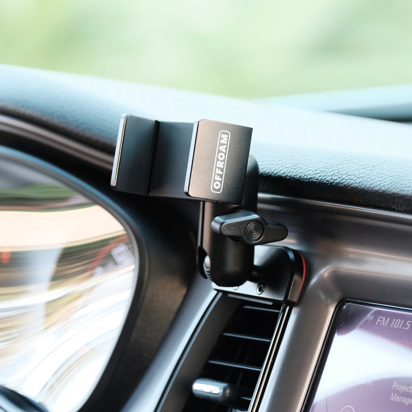 Dodge Challenger 2015-2023 Phone Mount