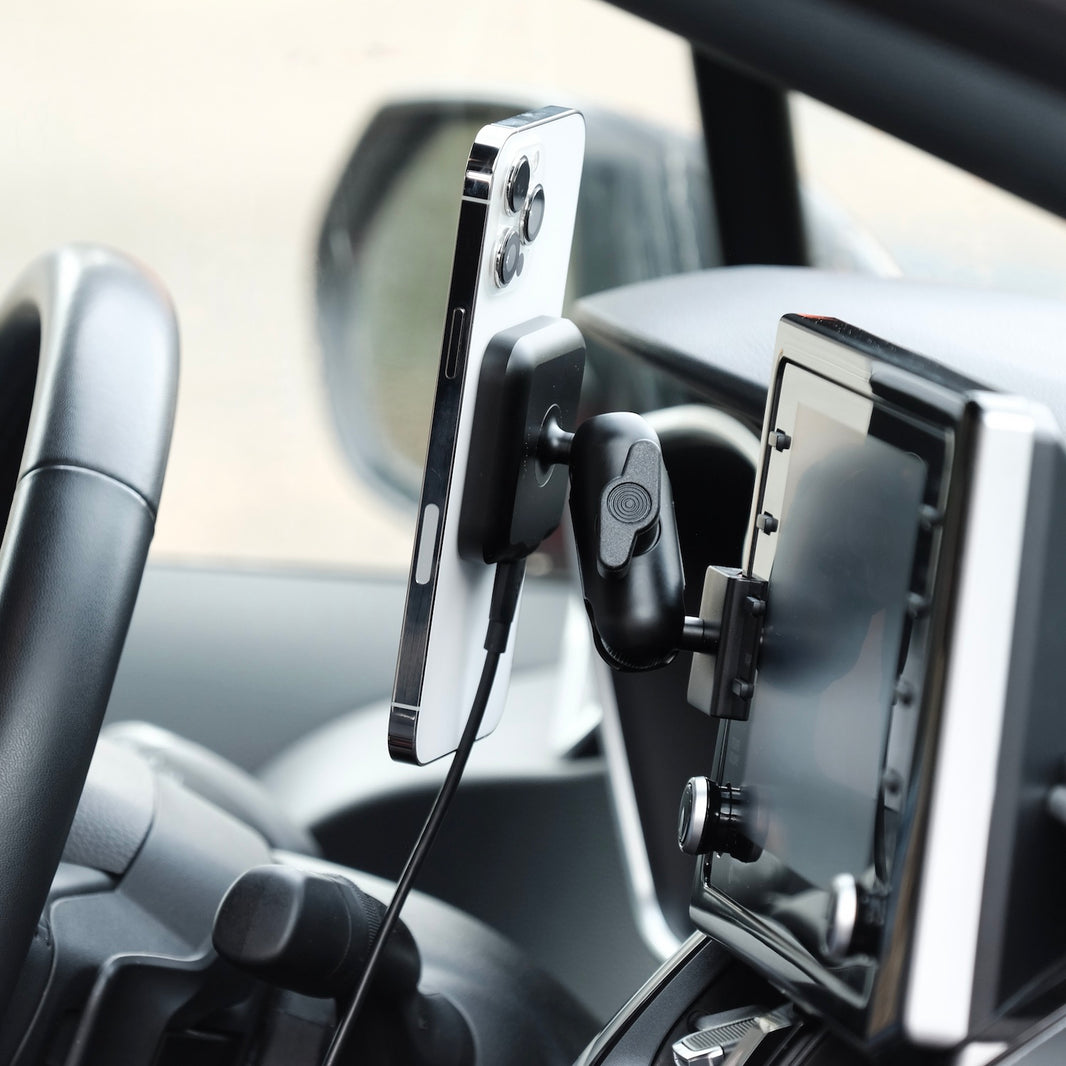 Toyota Corolla 2020-2024 Phone Mount & MagSafe | Offroam – OFFROAM