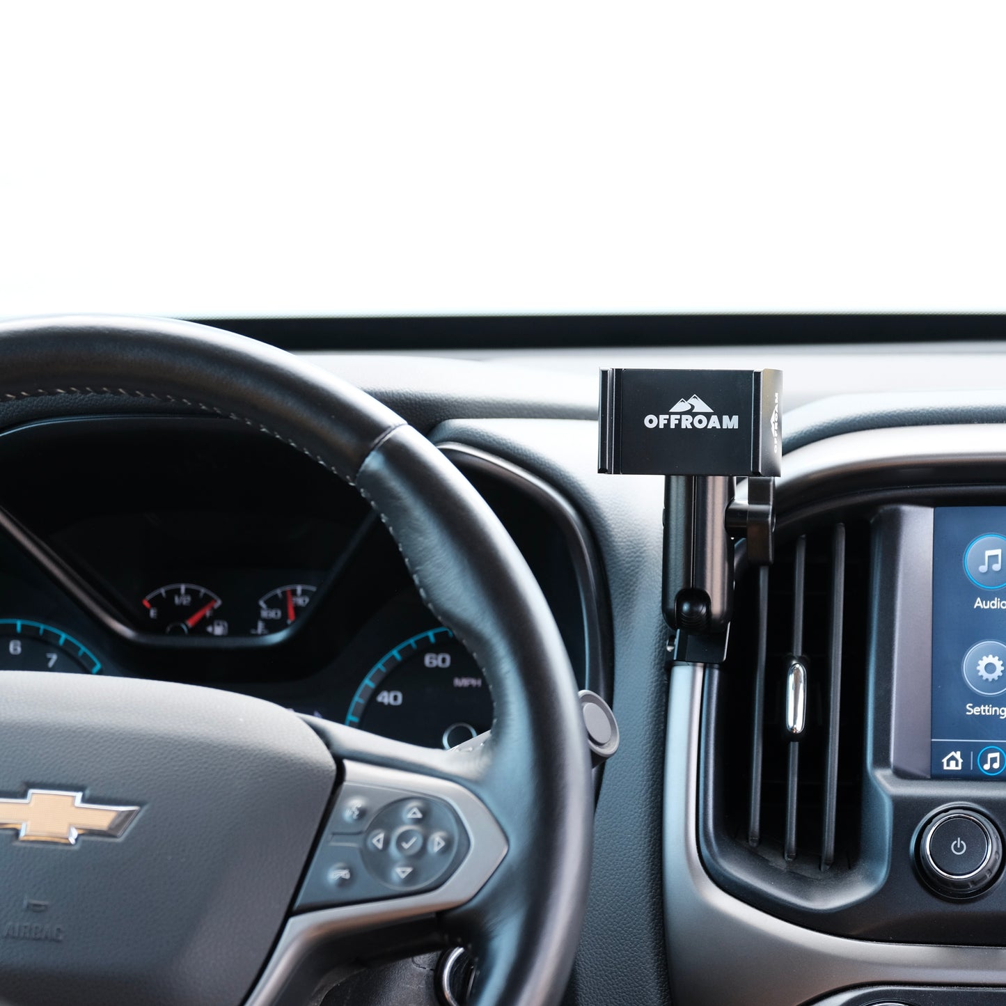 Chevrolet Colorado | GMC Canyon (2015-2022) Phone Mount - Offroam