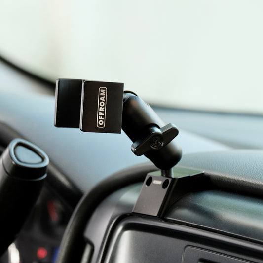 Chevrolet Silverado 1500 2014-2018 | Silverado HD 2500/3500 2015-2019 | Silverado HD 4500/5500/6500 2019-2026 | GMC Sierra 1500 2014-2018 | Sierra HD 2500/3500 2015-2019 Phone Mount