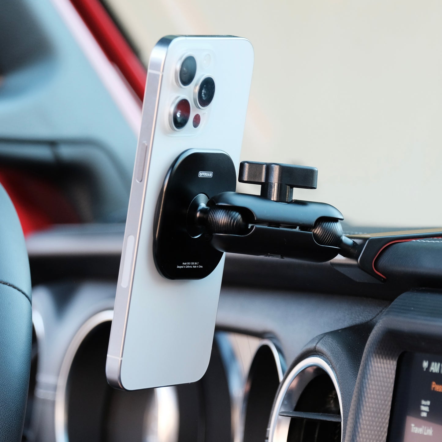 Jeep Wrangler 2018-2023 | Gladiator 2019-2023 MagSafe-compatible Phone Mount, Dashboard