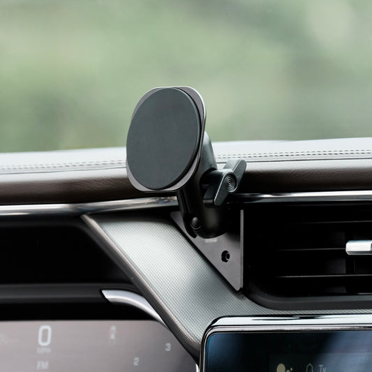 GMC Sierra 1500 2022-2026 | Sierra HD 2024-2026  (AT4, AT4x, Denali, Denali Ultimate) MagSafe-compatible Phone Mount
