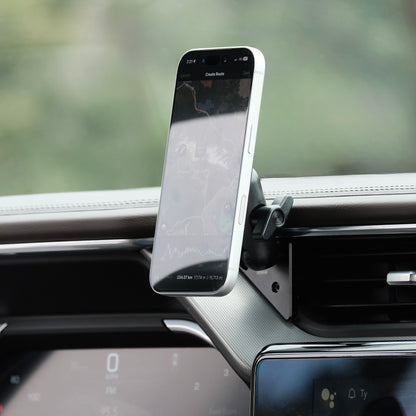 GMC Sierra 1500 2022-2026 | Sierra HD 2024-2026  (AT4, AT4x, Denali, Denali Ultimate) MagSafe-compatible Phone Mount