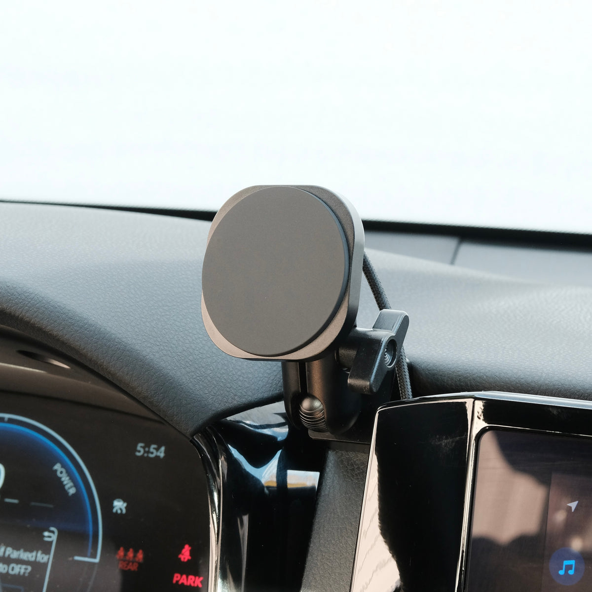 Toyota Camry 2025-2026 MagSafe-compatible Phone Mount