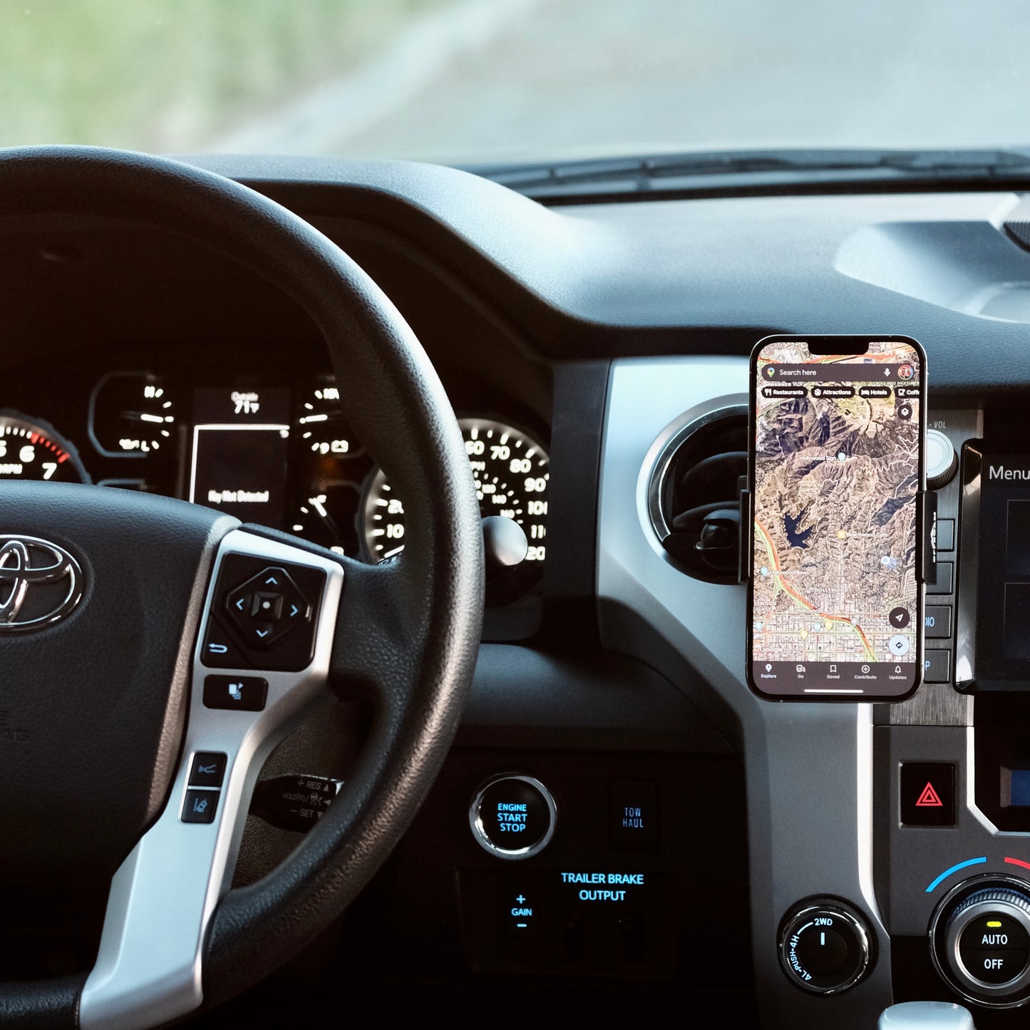 Toyota Tacoma 2016-2023 | Tundra 2014-2021 Phone Mount