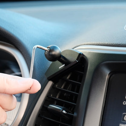 Offroam mounting base installed securely and simply without disassembly in a jeep Cherokee 2014 to 2018 using L key featuring a 20 mm ball connection