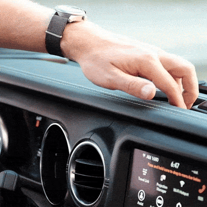 Jeep Wrangler 2018-2023 | Gladiator 2019-2023 MagSafe-compatible Phone Mount, Dashboard