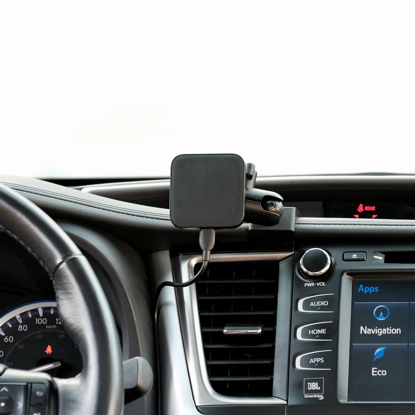 Magnetic Charging Phone Mount for Toyota Highlander (2014-2019) - Offroam