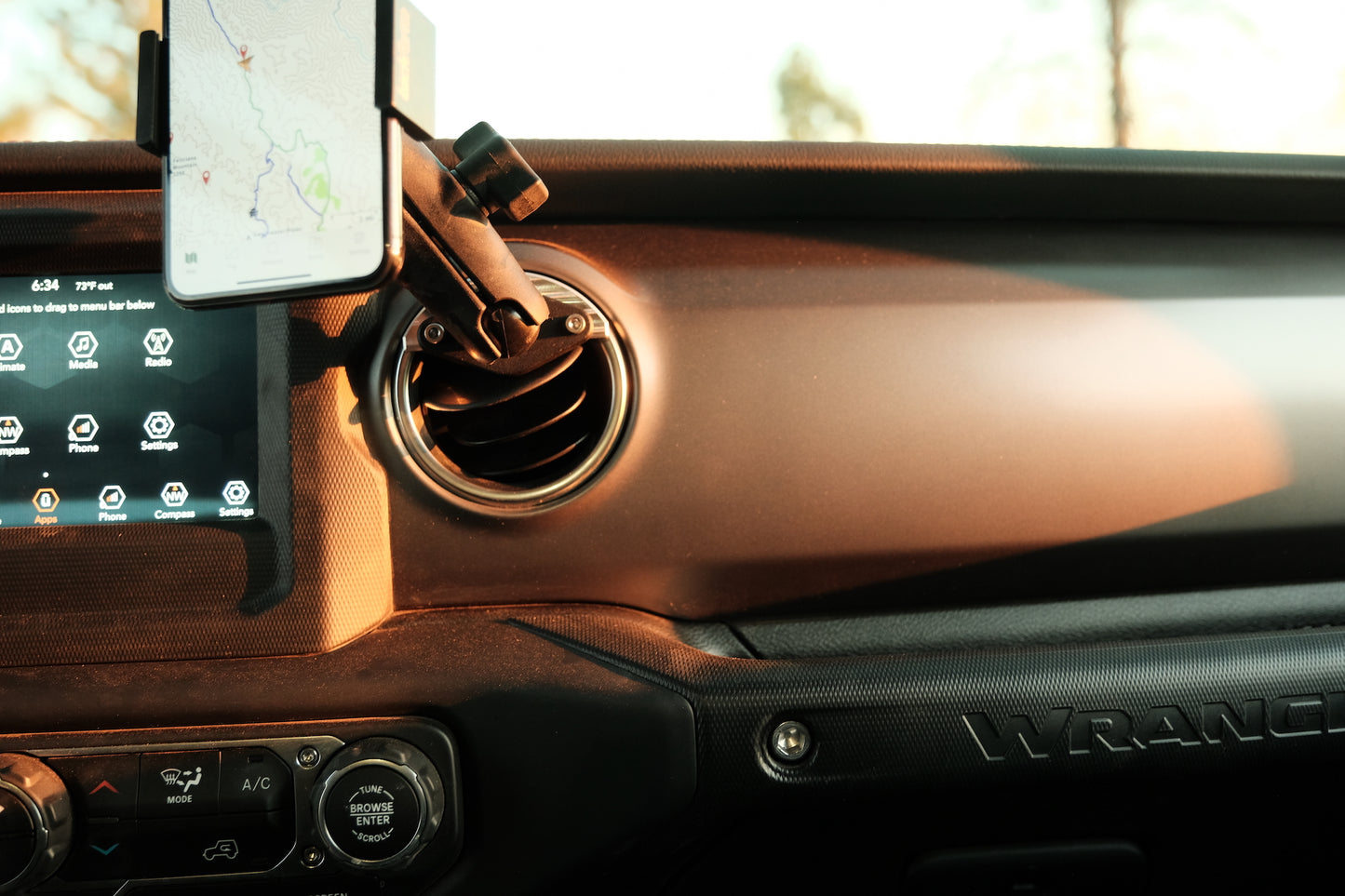 Free Open Source Jeep® JL / Gladiator air vent phone mount - Offroam